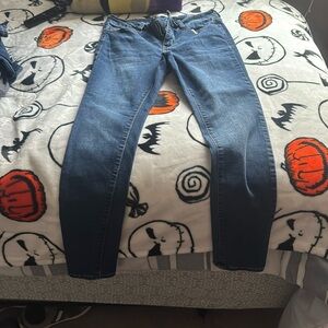 Tiffany skinny ankle size 6 jeans